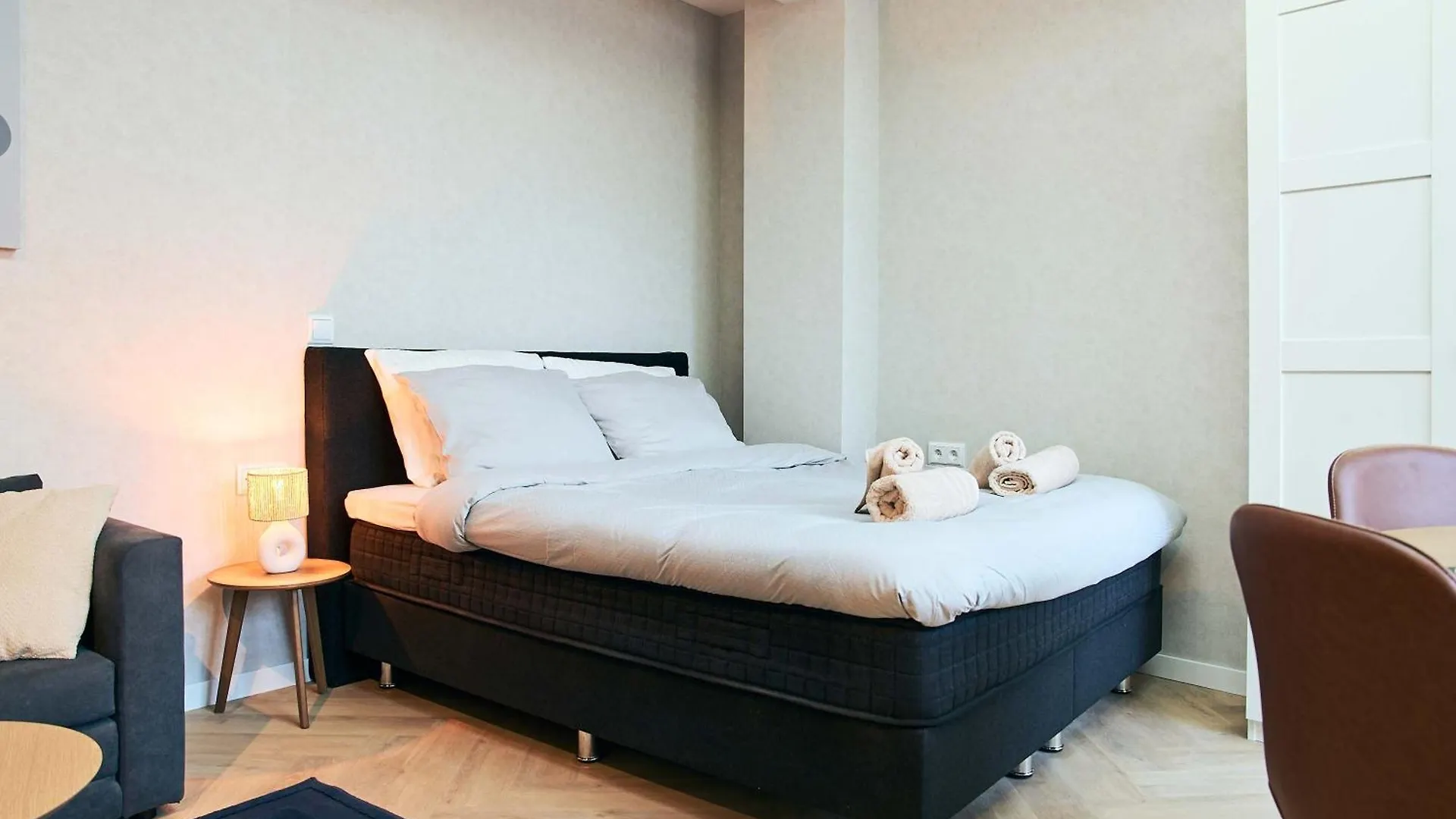 Central City Escape Modern Studio Near Everything Eindhoven Netherlands