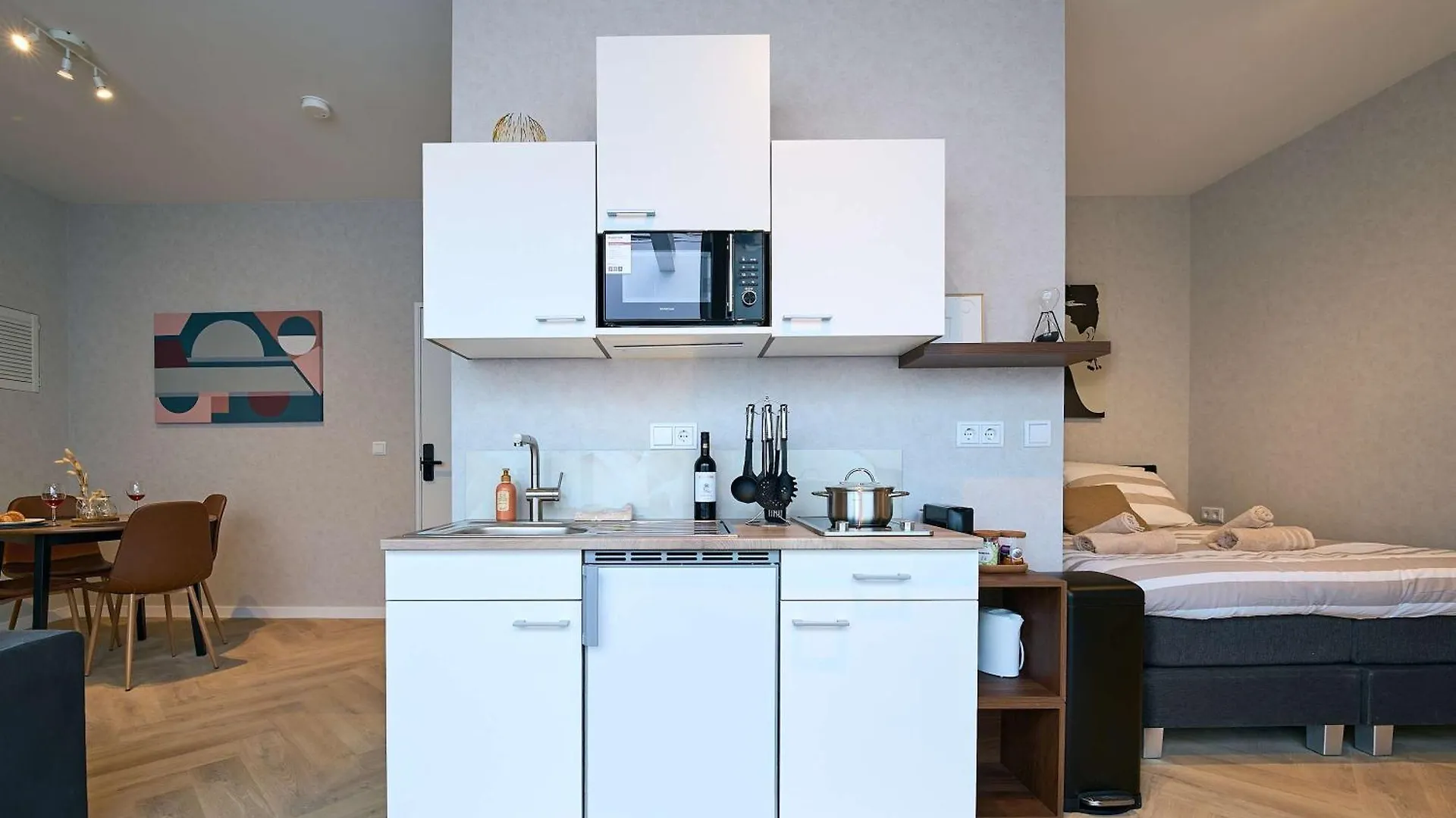 Central City Escape Modern Studio Near Everything Eindhoven Netherlands